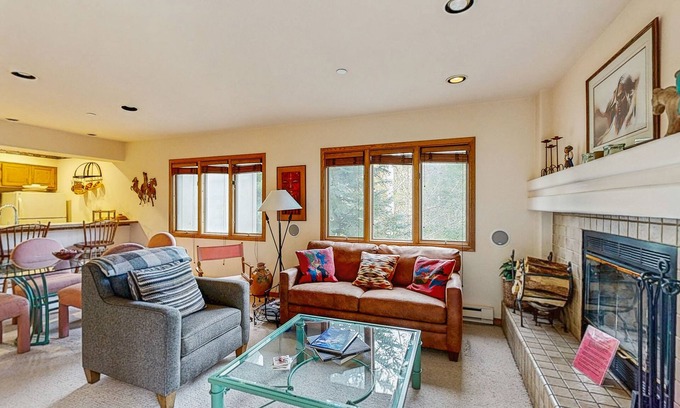 Beaver Creek Condo | Ski-in/ski-out condo 2 blocks to the village w/hot tub, balcony, creek view