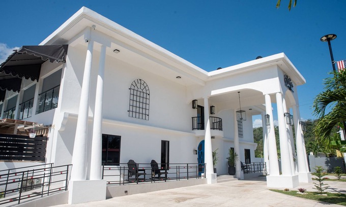 Buff Bay Bed & Breakfast | Sky's Villa Resort