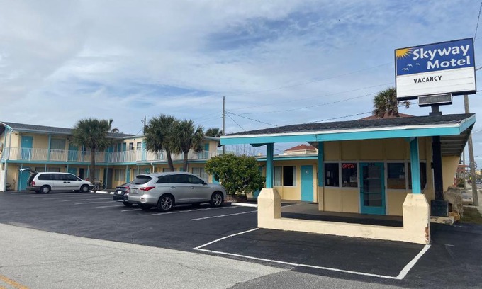 Ribault Hotel | Skyway Motel