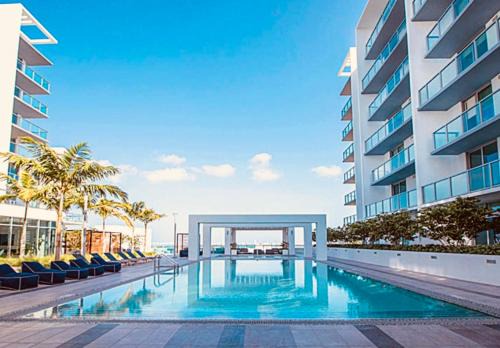 Northeast Miami Apartment | Sleek 2BD 2BA Condo In Miami Design District