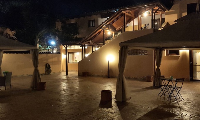Isola Sacra Hotel | Sleep and go Hotel