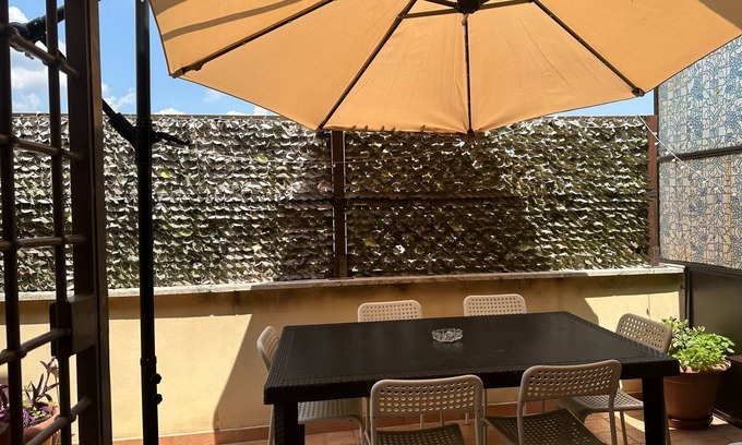 San Giovanni Apartment | Sleep With the Angels in the Eternal City