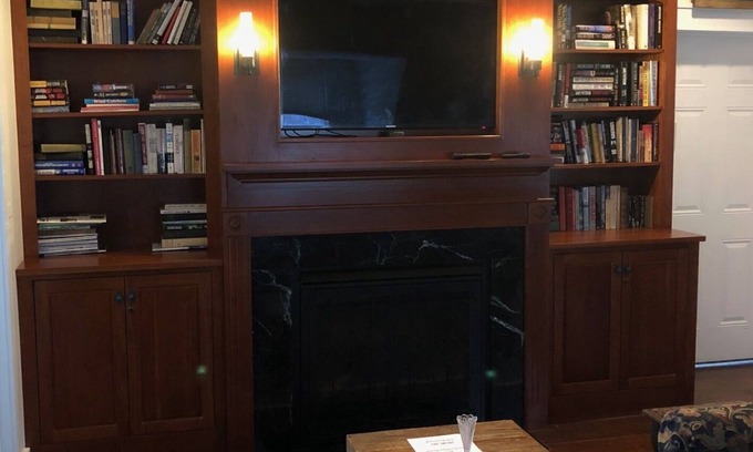 Rochester Apartment | Sleeps 5-6 close to Skiing, Restaurant Pub 1 min walk