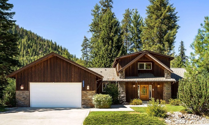 Leavenworth Cabin | Slice of Heaven