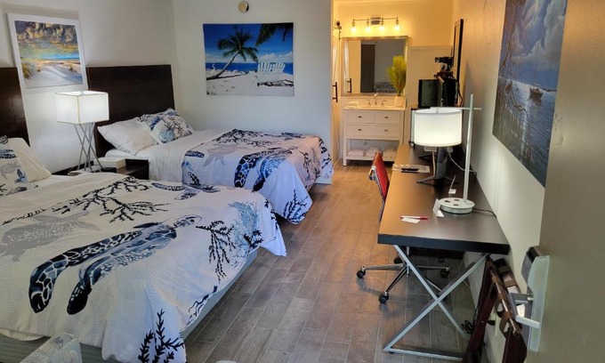 Trailer Estates Apartment | Slice of Sarasota's Paradise Sarasota Bayfront