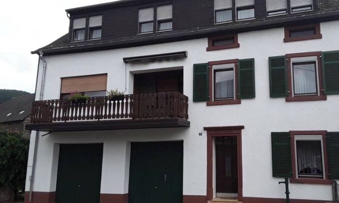 Niederemmel House | Small Moselle house