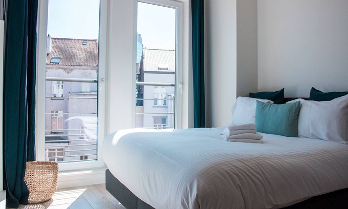 Upper Town Apartment | Smartflats Design - EU Commission