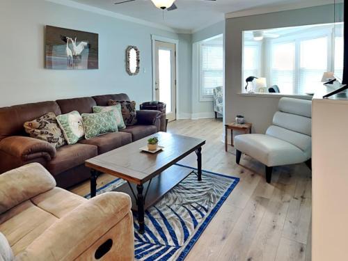 Port Aransas Apartment | Smiling Jacks Escape