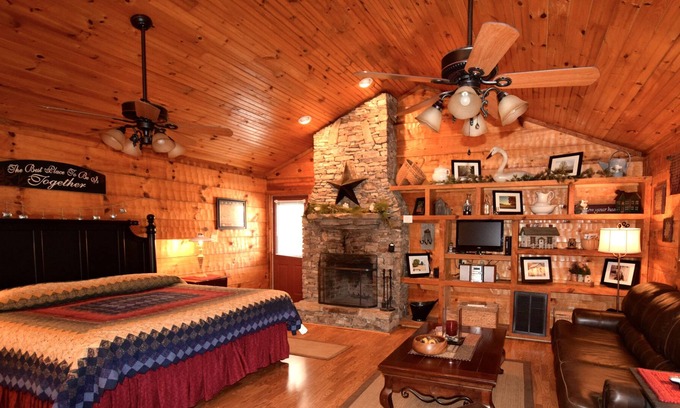 Townsend Cabin | Smoke Rise - Nature Lovers Paradise