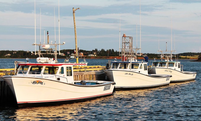 North Rustico Condo | So Close To The Harbor/Beach You Can Taste The Salt SALTOFTHEHARBOR #5