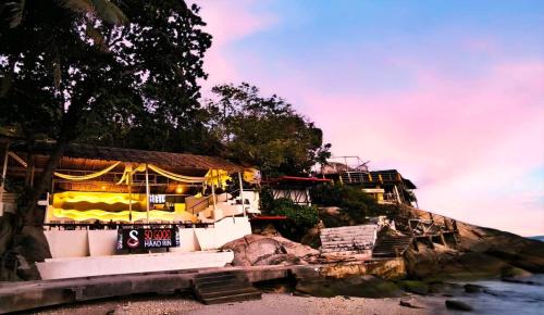 Baan Tai Hostel | So Good Haad Rin Hostel