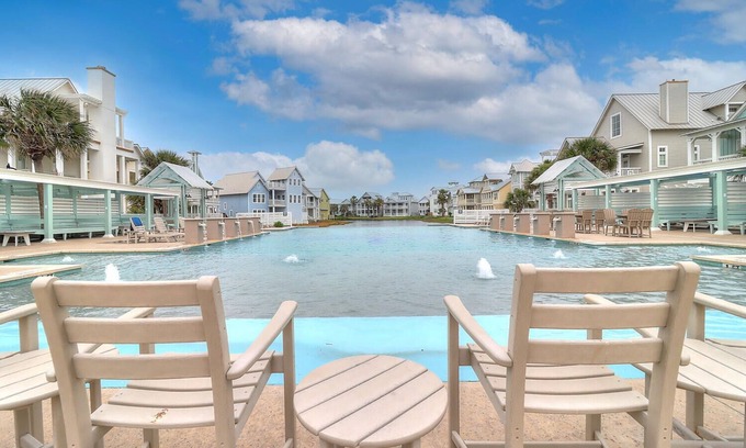 Cinnamon Shore Apartment | So Long TC 10305