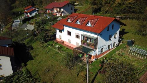 Tolmin House | Sobe Černilogar