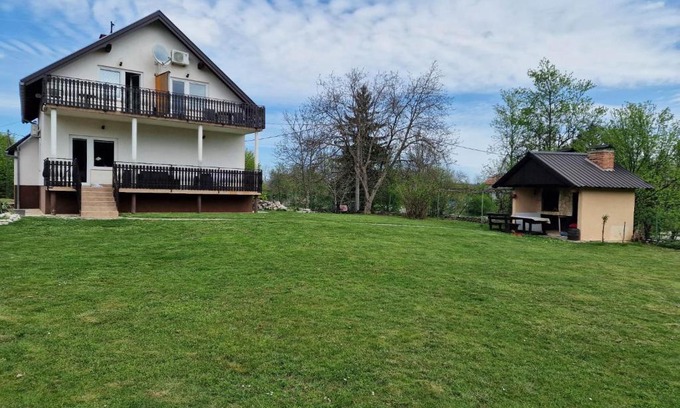 Catrnja House | SOBE I APARTMAN VUK