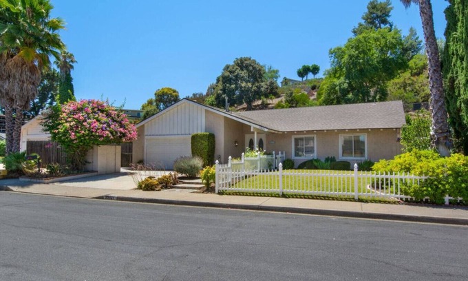 Mission Viejo House | SoCal Serenity | Pool | Spa | FirePit | BBQ