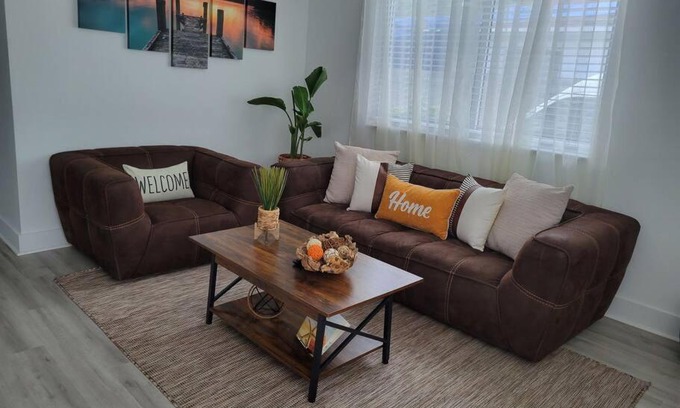 Coral Way Apartment | Sol Miami #1 with free parking on premises