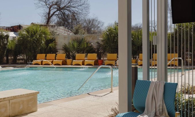 East Cesar Chavez Apartment | Sonder at East 5th | Two-Bedroom Apartment w/Balcony