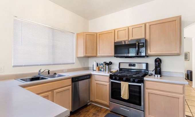 Continental Ranch House | Sonesta Tucson