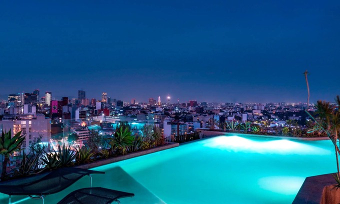 Hipodromo House | Sophisticated Hotel Unit: Enjoy Pool, Fitness Center & Beer Garden in Condesa