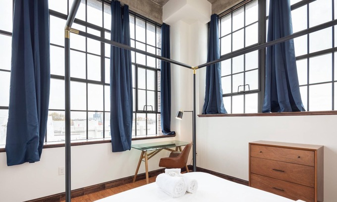 West Poplar Apartment | Sosuite 2BR Apt w W/d, Gym, On-site Restaurant