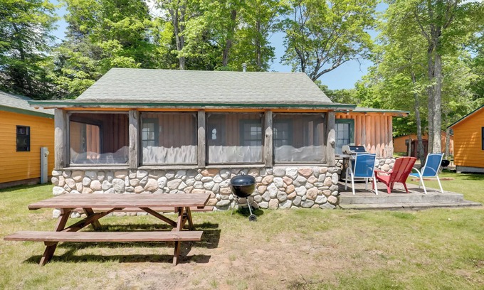 Conover Cabin | South Twin Lake Cabin w/Seasonal Dock & Slip!
