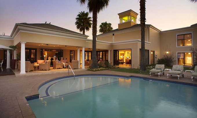 Sandown Hotel | Southern Sun Katherine Street