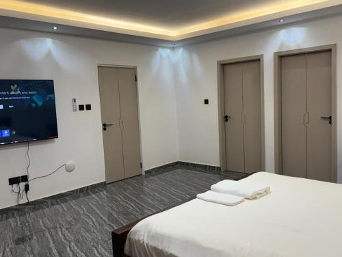 Freetown Apartment | Sovara Luxury Apartments Shared Apartment
