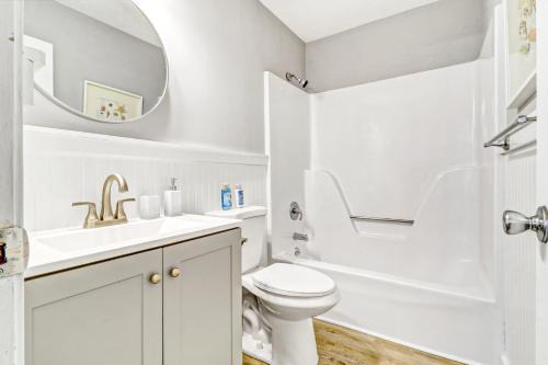 Palmetto Dunes Apartment | Spa at Port Royal Sound 3237