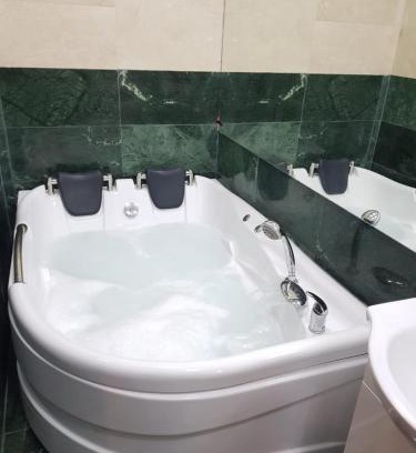 Sector 2 Apartment | Spa Mega Mall Monza National Arena