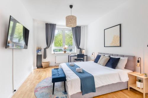 Frohnhausen Apartment | SpaceStays Apartment WIFI Netflix Parking!