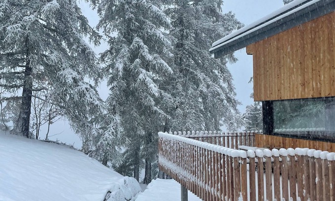 Saint-Pierre-de-Clages Ski Chalet | Spacieux Chalet Neuf Décoré Avec Soins