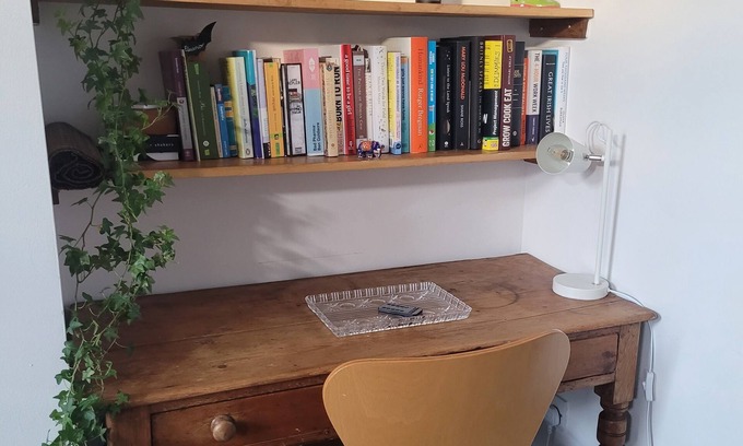 Portobello House | Spacious 1 BDR Cottage Portobello Dublin