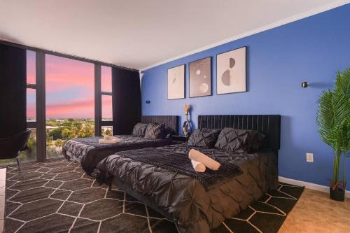 Galt Mile Apartment | Spacious Beach Retreat | Oceanfront Pool & Tiki