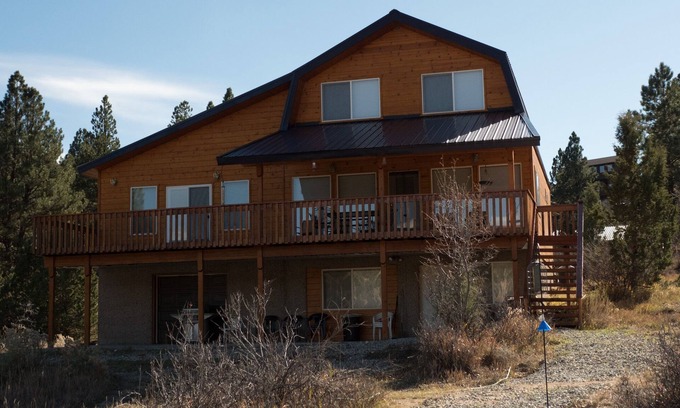 Long Valley Junction Cabin | Spacious cabin w/WIFI and Central Air near Zion and Bryce
