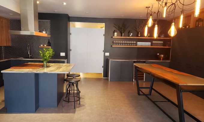 Plateau Mont Royal Apartment | Spacious, central and newly renovated! Large, renovated, great neighborhood!
