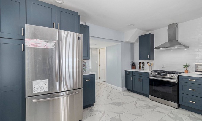 Tiverton Cottage | Spacious Coastal Tiverton Waterfront Getaway by RedAwning