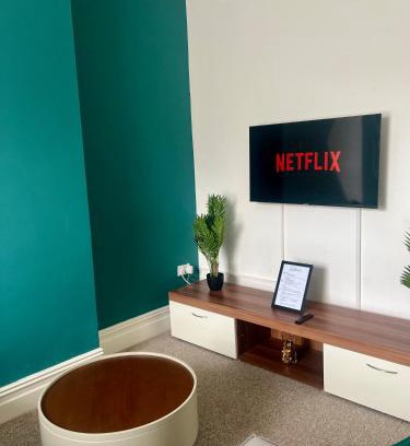 Welford Apartment | Spacious Haven Near University of Leicester