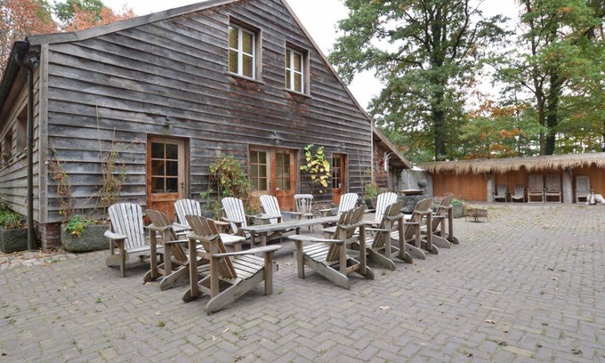 Wellerlooi House | Spacious Holiday Home in Wellerlooi with Private Garden