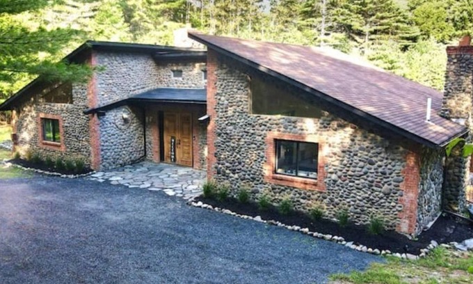 Pond Eddy House | Spacious Home on 5 Acres 2 Hrs to NYC