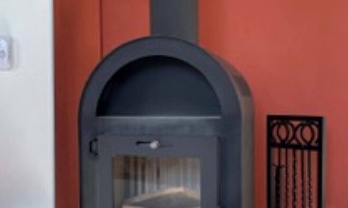 Aarbergen Apartment | Spacious, quiet, A/C , Espresso machine, 2 queen beds, 50” Netflix TV,