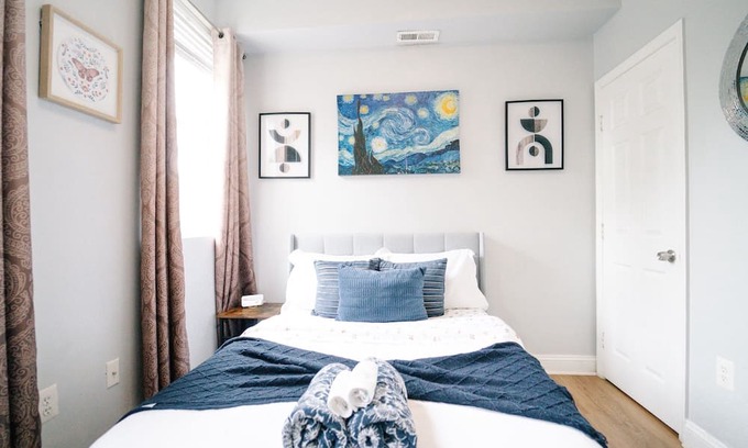 Park View House | Spacious, Relaxing & Gorgeous 5 Bed 4 Bath Entire House in DC!
