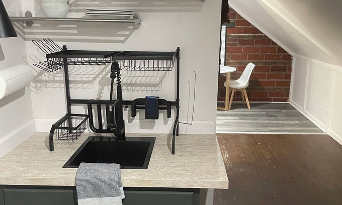 Cleveland Apartment | Spacious Third Floor Attic Apartment with and European Charm