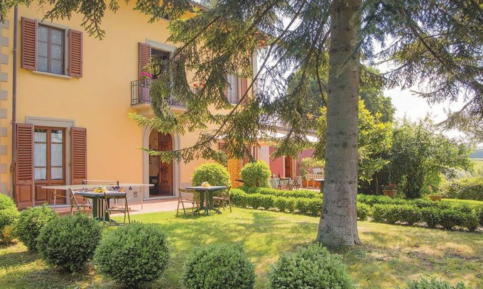 Vicchio Villa | Spacious Tuscan Villa with private pool