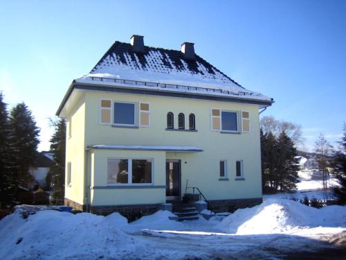 Ortsmitte Villa | Spacious Villa near Center