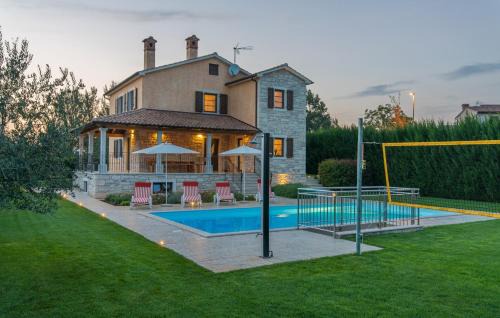 Dubravci Villa | Spacious Villa Nikka with Beautiful Garden and Pool