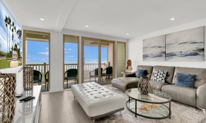 South Padre Island Apartment | Spectacular Ocean-View Condo in Beachfront Resort, Heated Pool