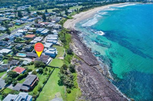 Shellharbour House | Spectacular Ocean Front home With Pool