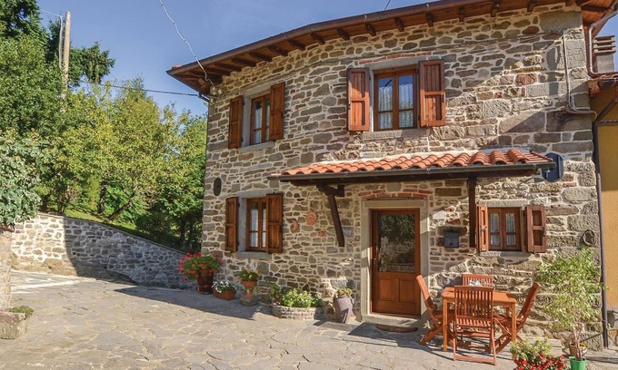 Castel Focognano House | Spend an unforgettable vacation in a vacation home with pool.