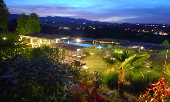 Spoleto House | Spoleto by the pool