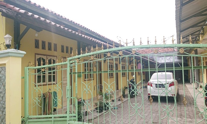 West Cirebon Hotel | SPOT ON 93005 Berkah Kedawung Syariah Near Fakultas Farmasi Universitas Muhammadiyah Ahmad Dahlan Cirebon